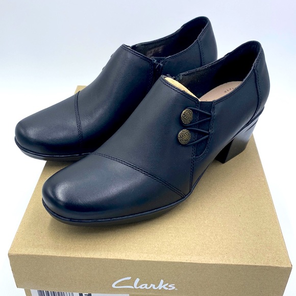 Clarks Women's Emslie Warren Bootie Black Size 10 M